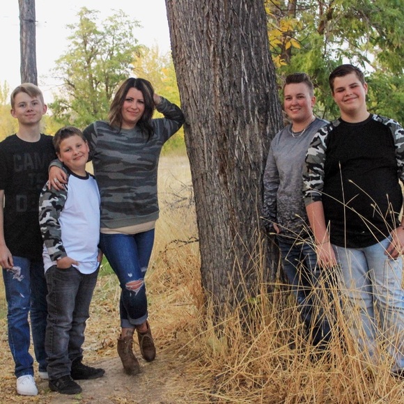 Meet your Posher, Jamie - Picture 2 of 7